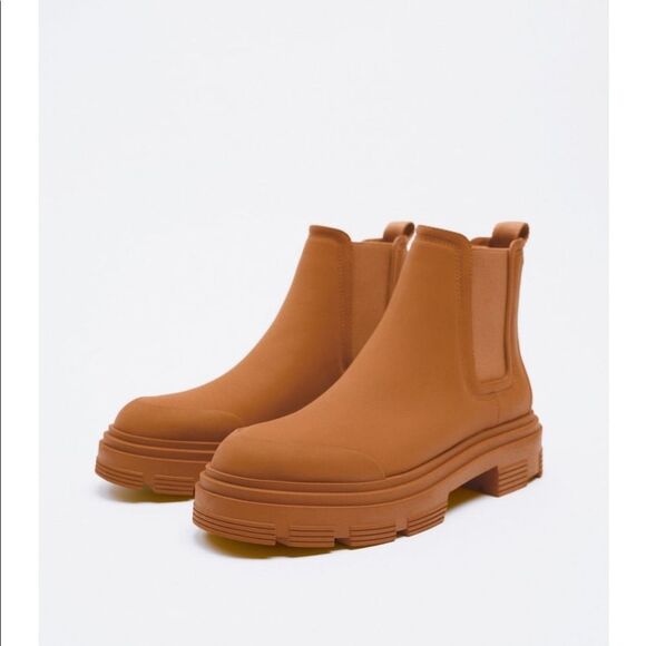 Zara Shoes - ZARA SOLID COLOR RUBBERIZED ANKLE BOOTS